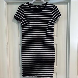 Old Navy Black White Striped Bodycon Dress Medium Short Sleeve